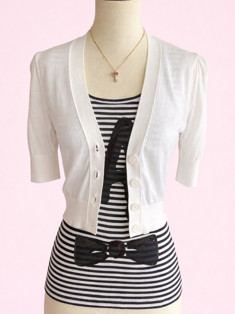 Banana Republic White Short Sleeve V‑Neck 4 Button Cardigan SZ XS EUC - Picture 5 of 8